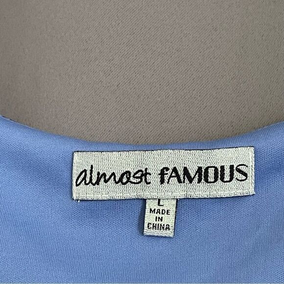 Almost Famous Maxi Dress Floral size L missing buttons - Picture 7 of 9